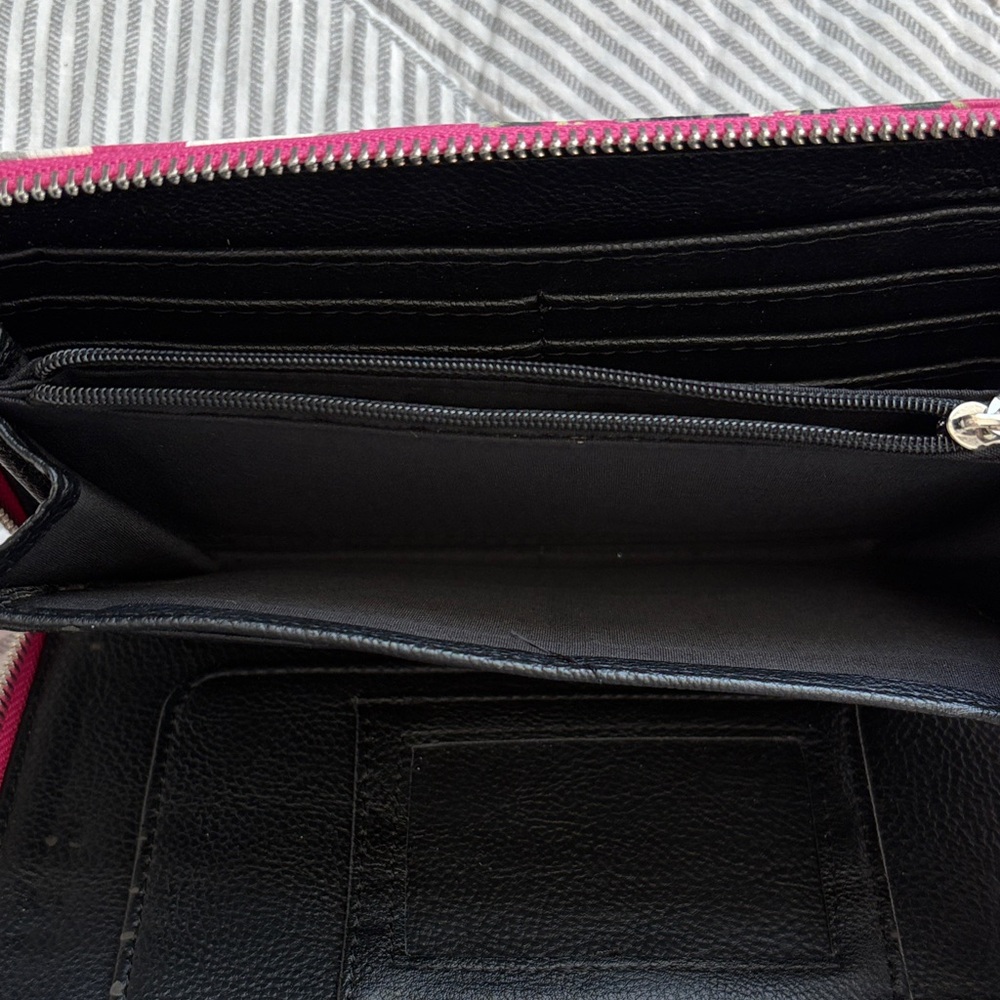 Betsey Johnson Pink Floral Wristlet Clutch - Picture 5 of 9